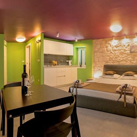 Annie'S Stone Studio & Room Split Eksteriør billede