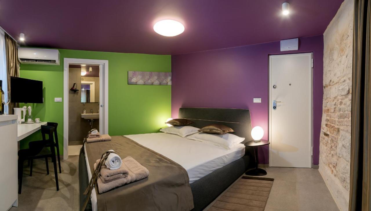 Annie'S Stone Studio & Room Split Eksteriør billede