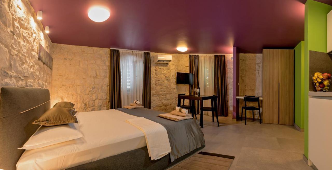 Annie'S Stone Studio & Room Split Eksteriør billede
